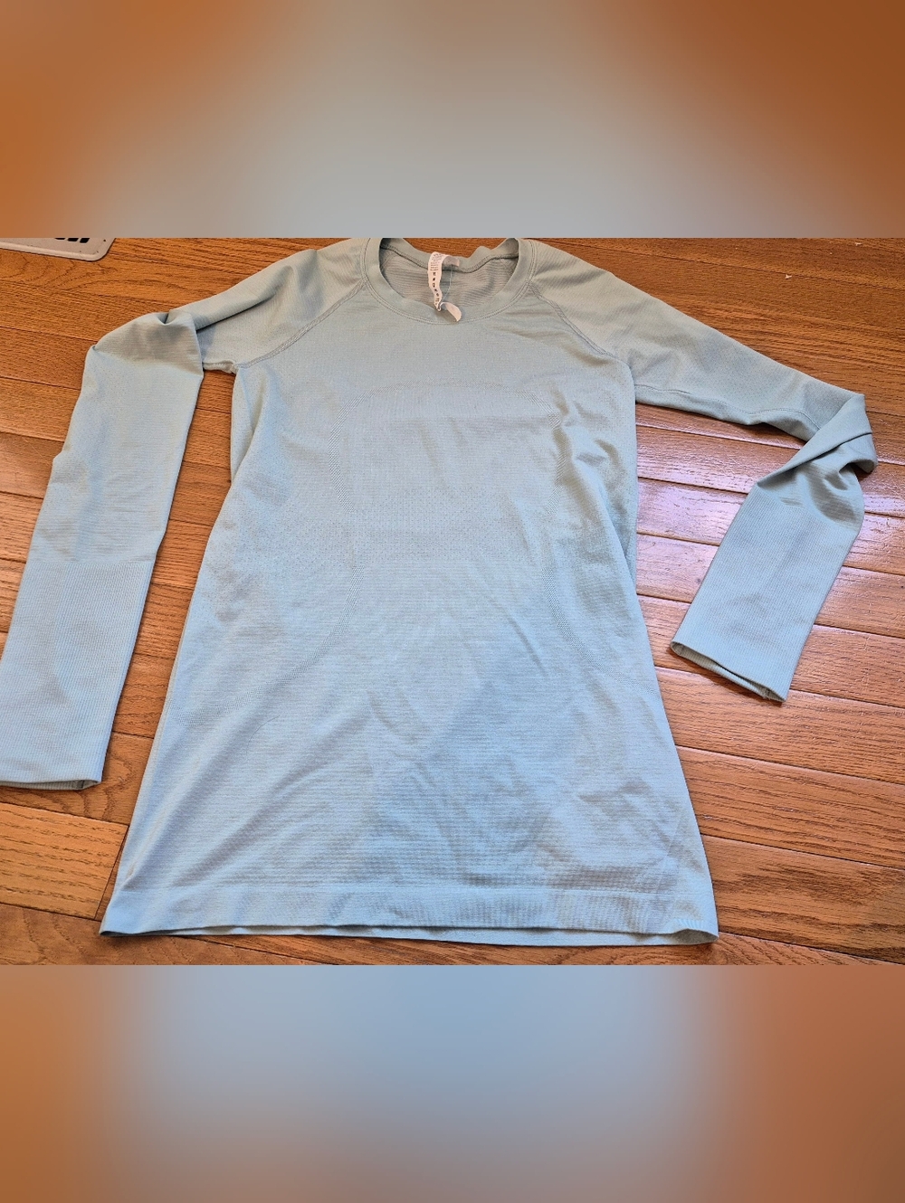 Lululemon size 6 blue long sleeve